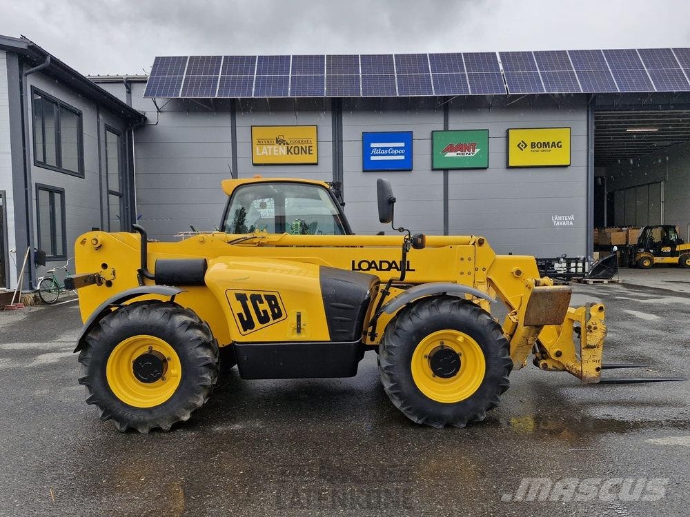 JCB 533-105 telehandler مناولات متداخلة