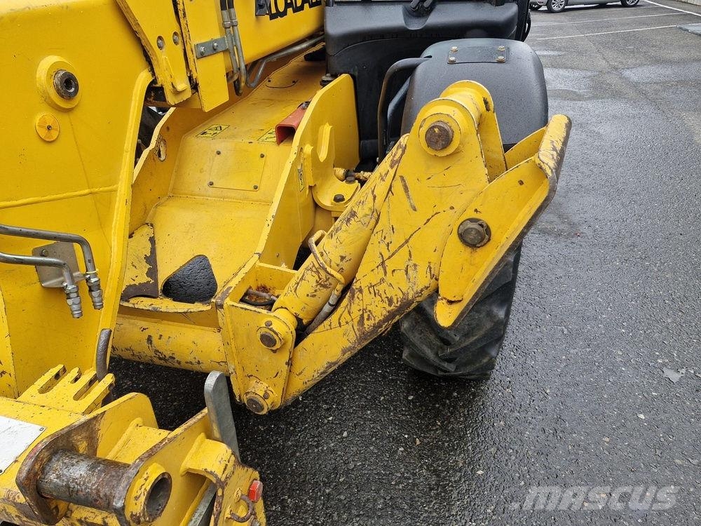 JCB 533-105 telehandler مناولات متداخلة