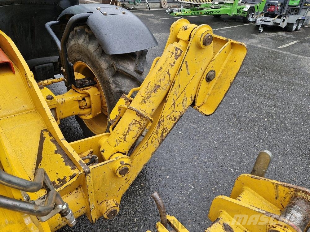 JCB 533-105 telehandler مناولات متداخلة