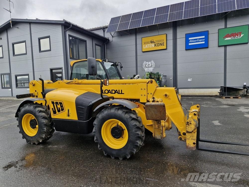 JCB 533-105 telehandler مناولات متداخلة