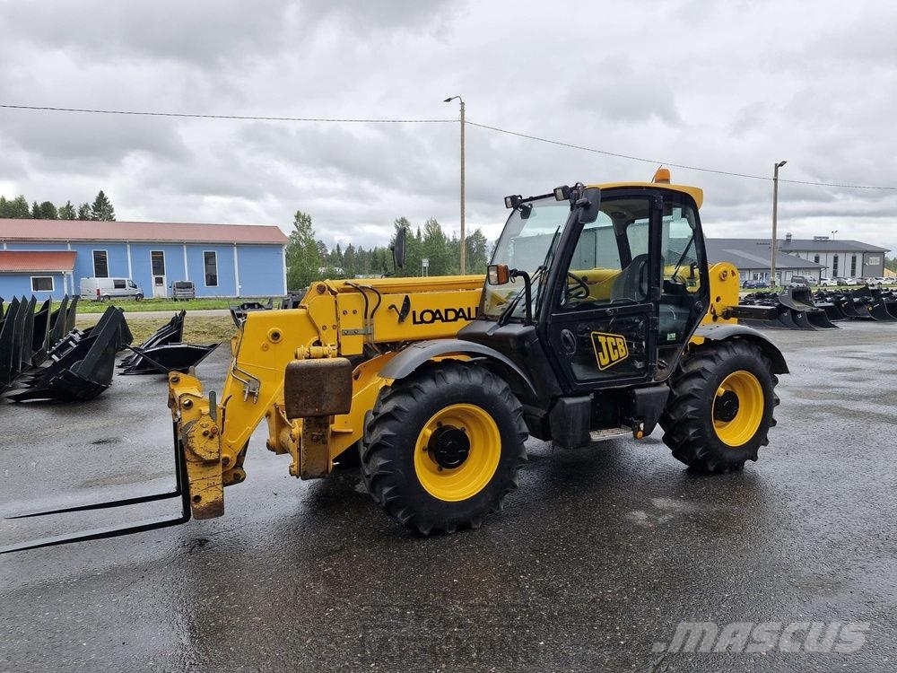 JCB 533-105 telehandler مناولات متداخلة