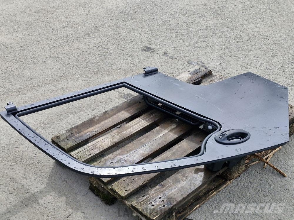 JCB Teletruk ovi (ilman laseja) Ohjaamo ja sisusta