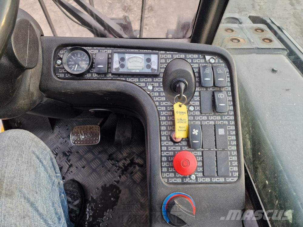JCB TLT 35D 4x4 Teletruk Kahveltõstukid - muud