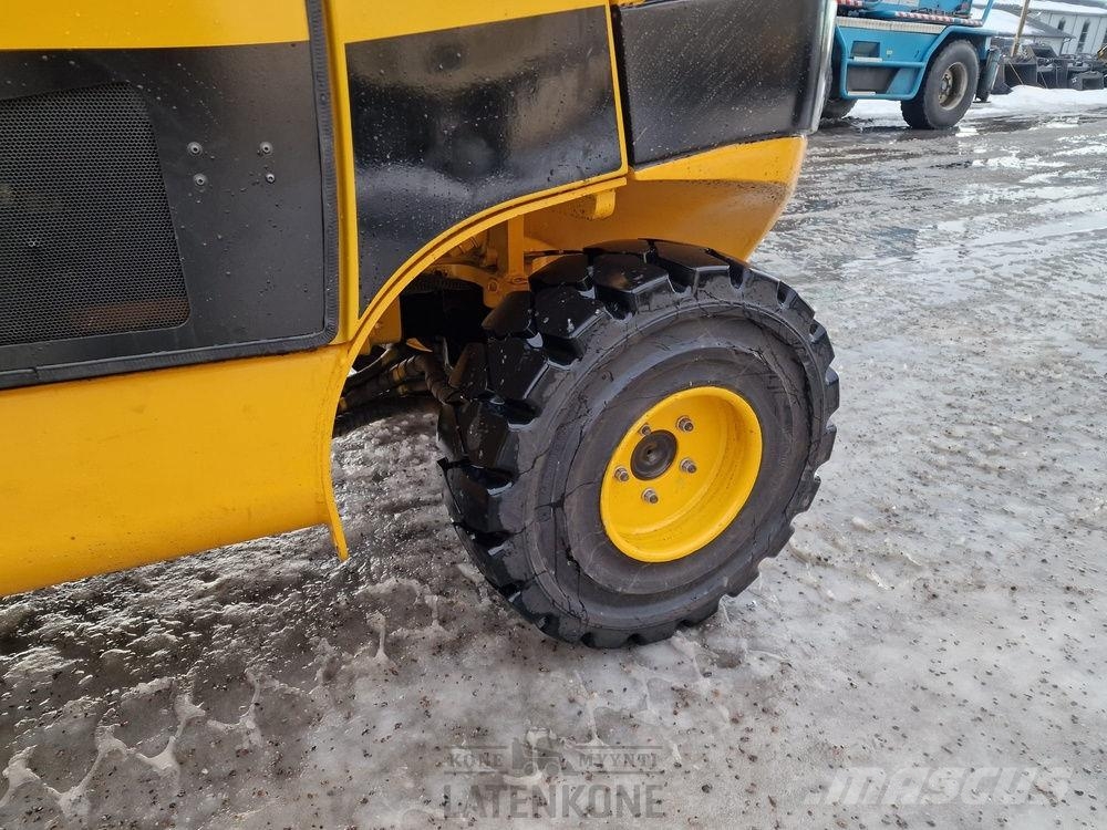 JCB TLT 35D 4x4 Teletruk Kahveltõstukid - muud