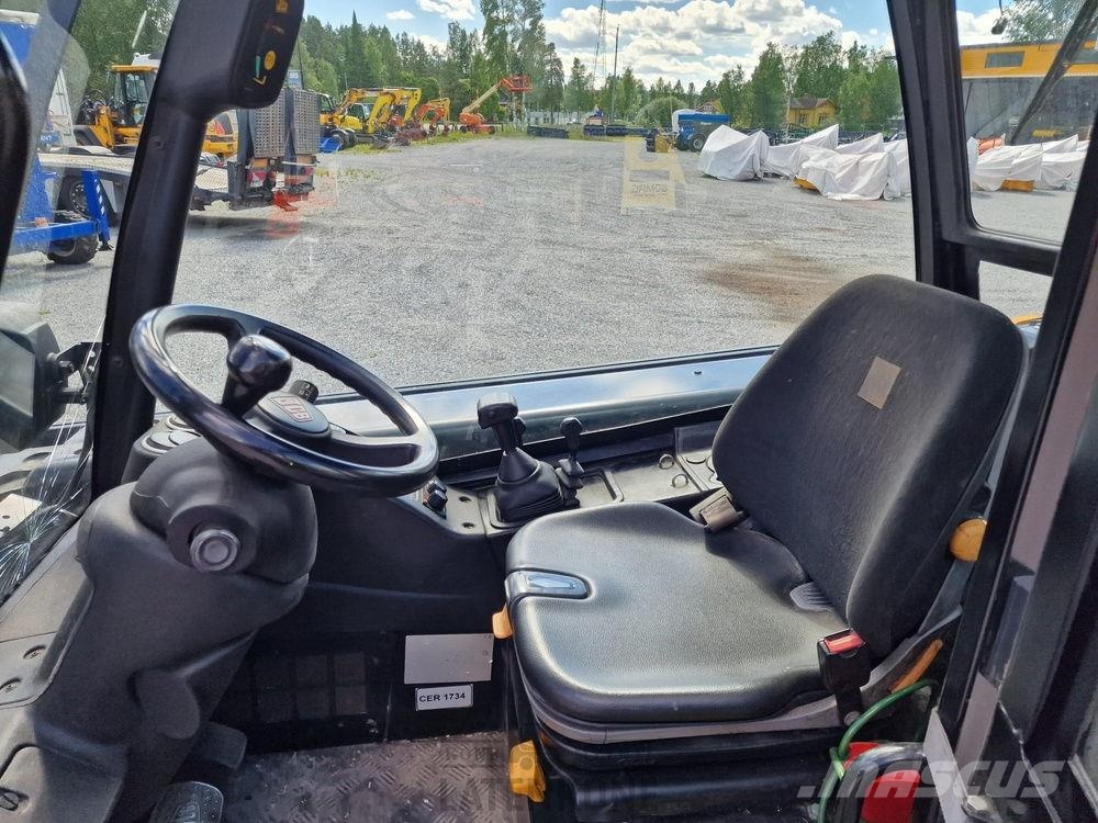 JCB TLT 35D 4x4 Teletruk شاحنات ذات رافعات شوكية - أخرى