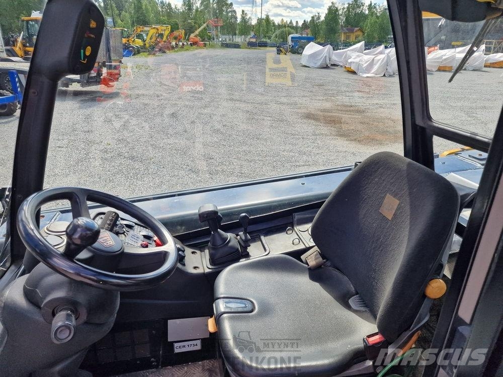 JCB TLT 35D 4x4 Teletruk شاحنات ذات رافعات شوكية - أخرى