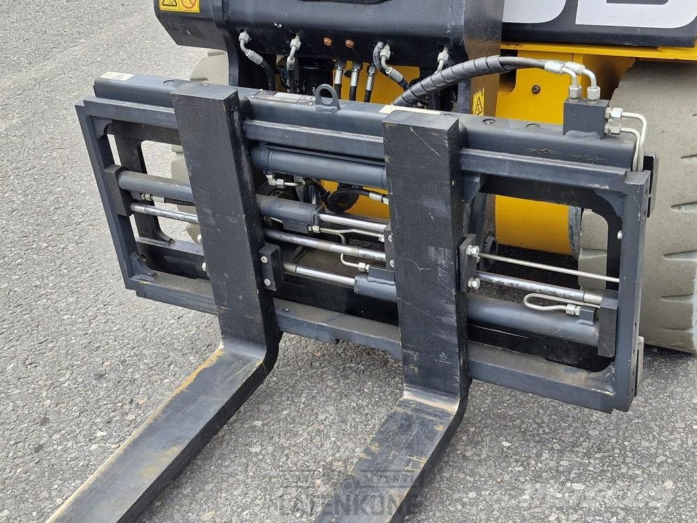 JCB TLT30-19E 2WD Teletruk Kahveltõstukid - muud