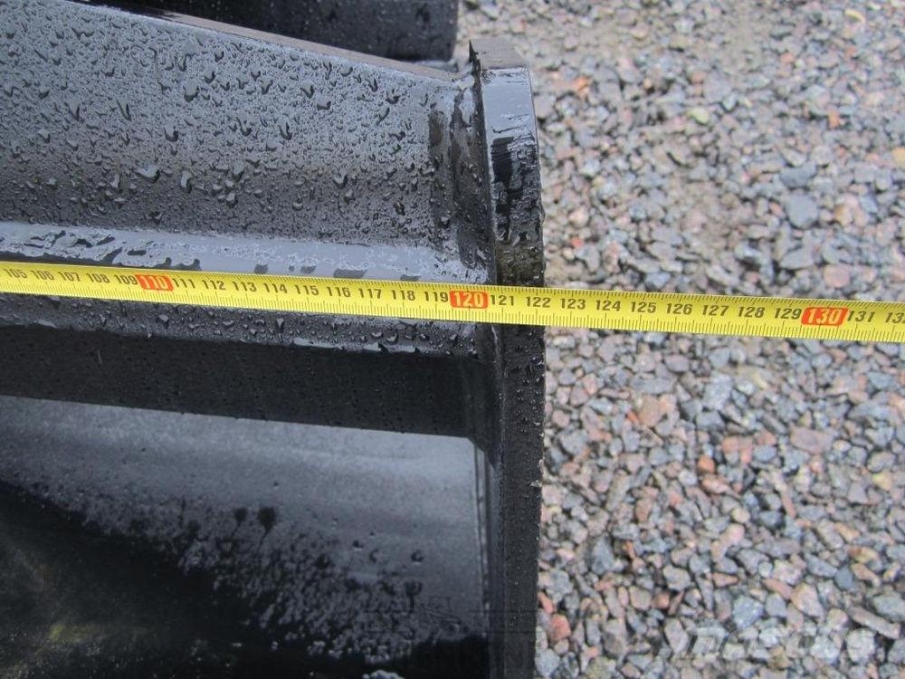 Laten Kallistuva luiskakauha 1450mm NTP10 TS Kauhat