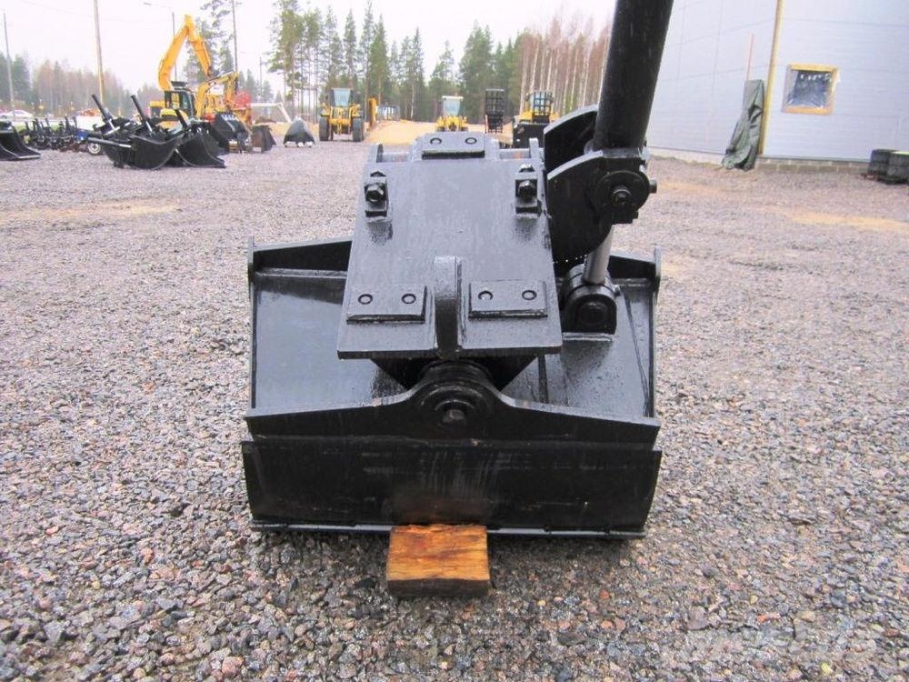 Laten Kallistuva luiskakauha 1450mm NTP10 TS Kauhat