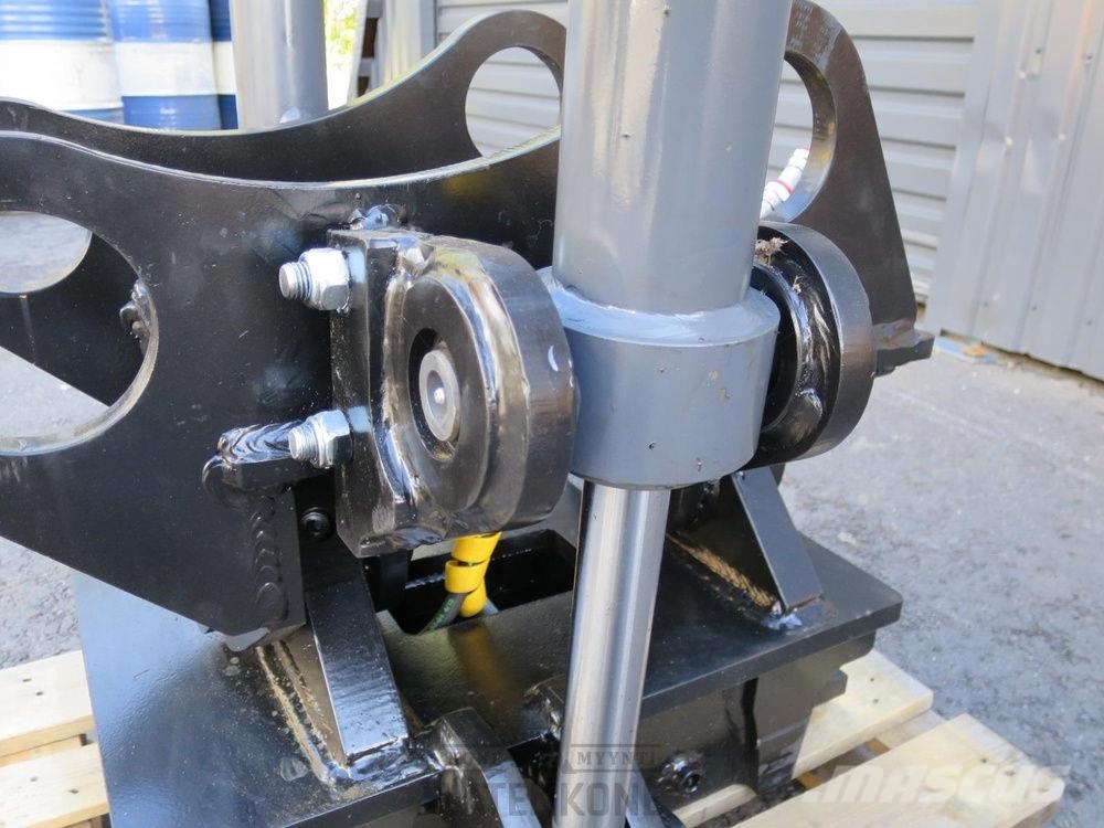 Laten Kallistuva pikaliitin S60 10-14ton hyd. 2-syl. TF Quick connectors