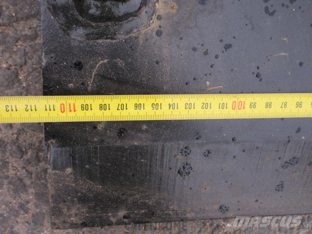 Laten Kuokkakauha 1100mm S70 Buckets