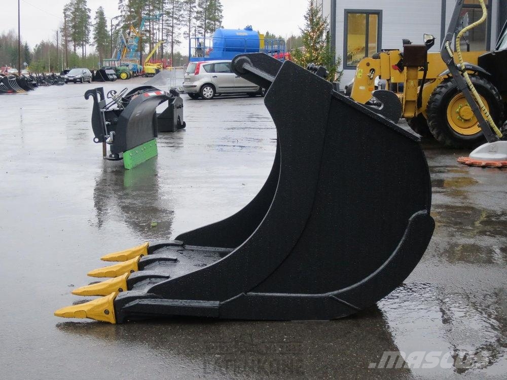 Laten Kuokkakauha 1300mm NTP20/30 kynsillä 挖斗