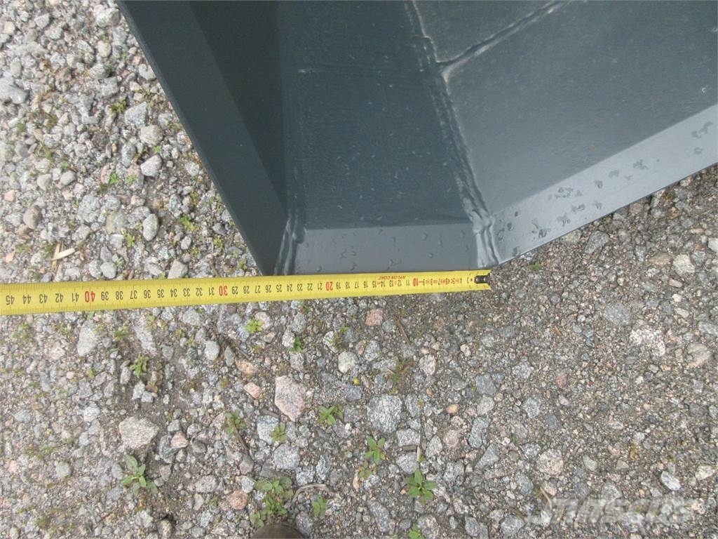 Laten Luiskaojakauha 1600/1380 700L NTP10 HW Buckets