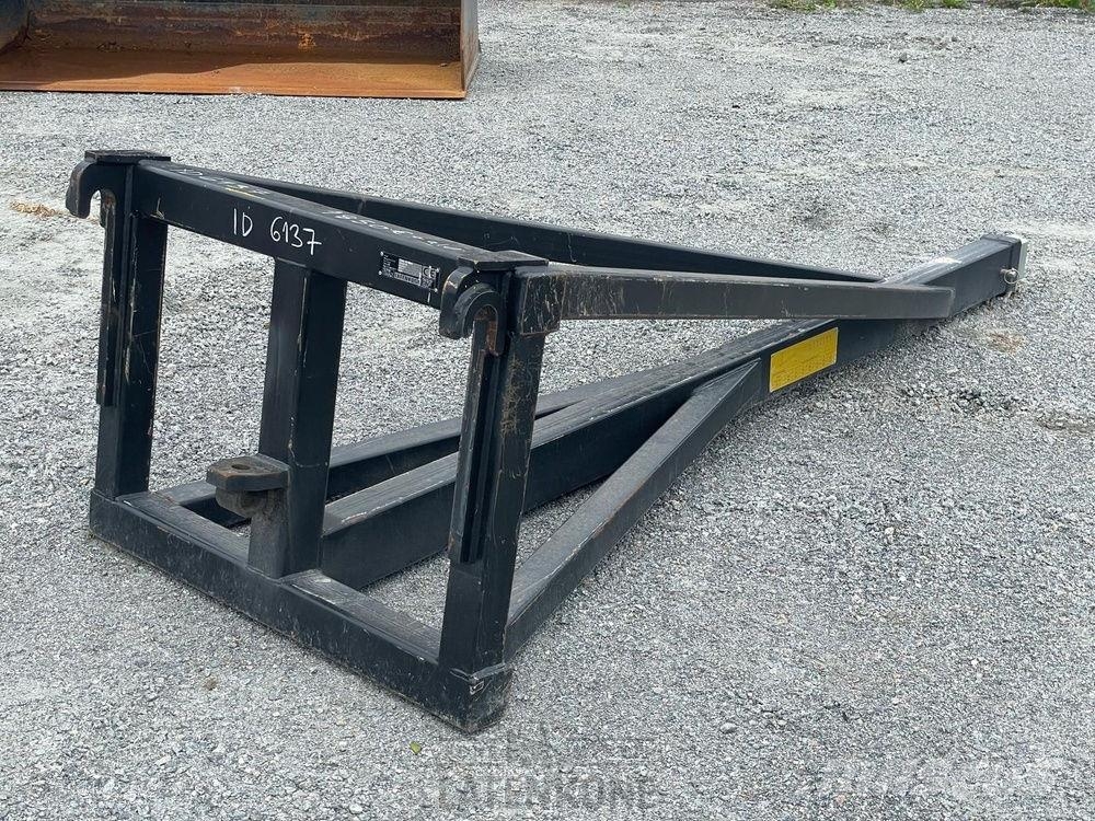 Laten Nostopuomi 3ton Merlo Buckets