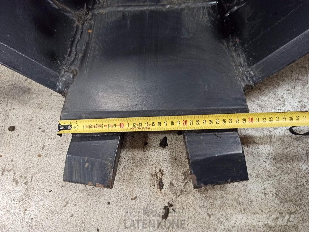 Laten Pelto-ojakauha 300L S45 5-8ton 挖斗
