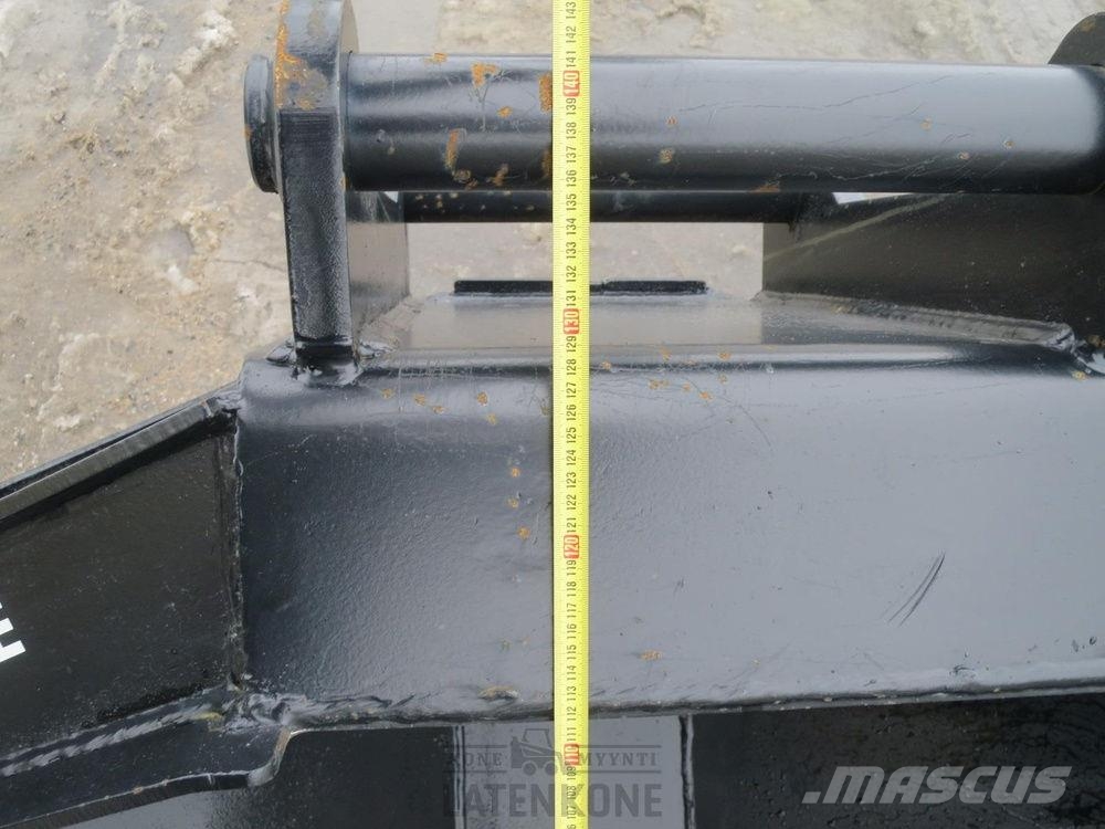 Laten Pelto-ojakauha 550L S60 10-13ton 挖斗