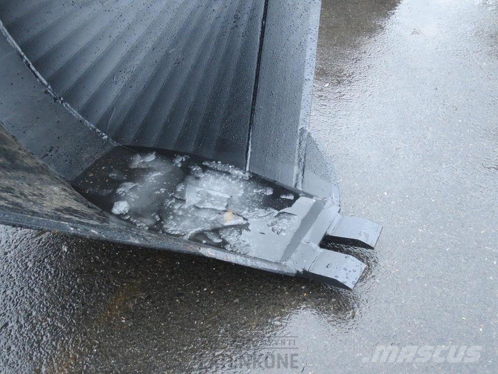 Laten Pelto-ojakauha 850L NTP10 13-18ton Buckets
