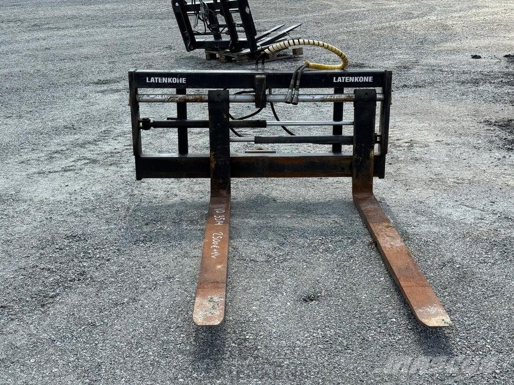 Merlo Hydrauliset trukkipiikit 5ton 150/180cm PIN Merlo Kauhat
