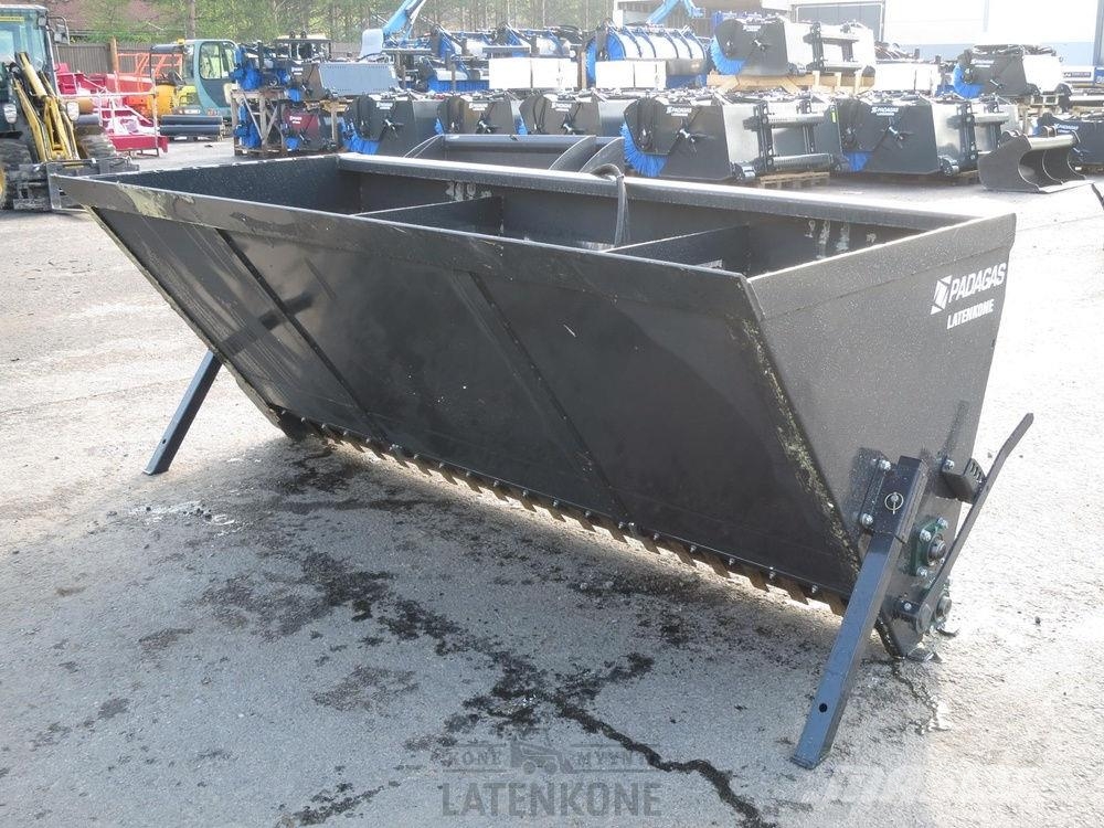 Padagas Hiekoituskauha 1500L معدات نشر الرمال والملح