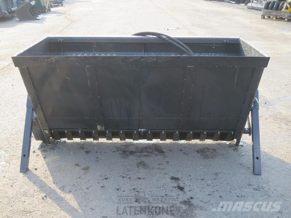 Padagas Hiekoituskauha 800L معدات نشر الرمال والملح