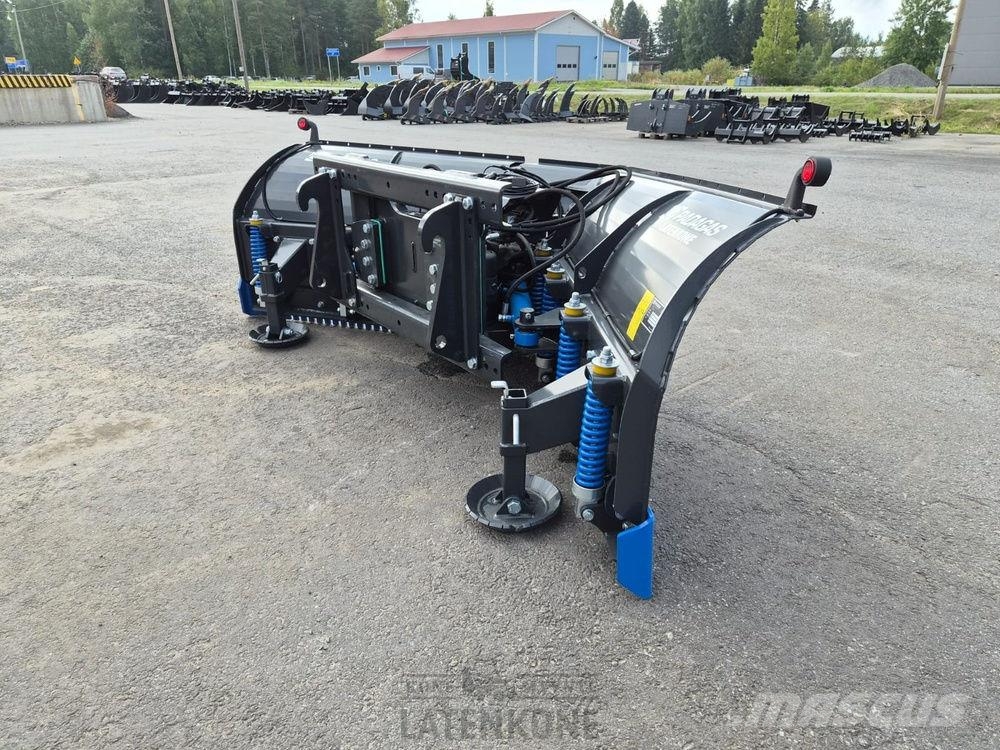 Padagas Nivelaura SSVL-32M حراثات ونصول الجليد