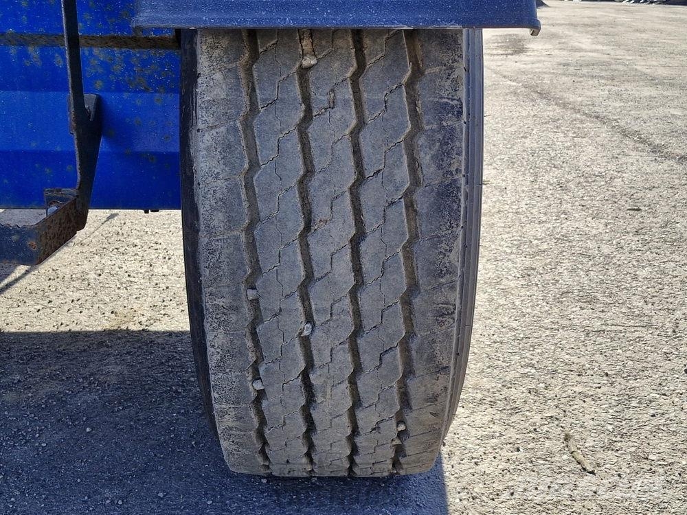 Padagas SP-6000 Hiekoitusvaunu lisälaidoilla 6.4m3 Kauhat