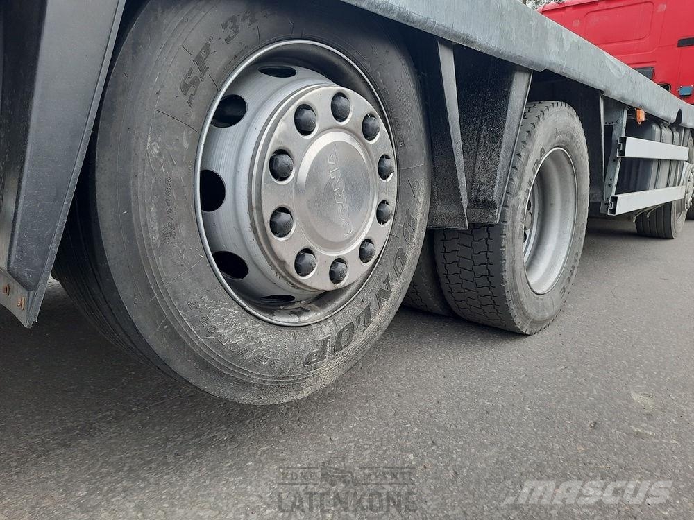 Scania P380 8x2 koneenkuljetusauto Platós / Ponyvás teherautók