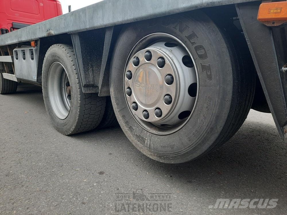 Scania P380 8x2 koneenkuljetusauto Platós / Ponyvás teherautók