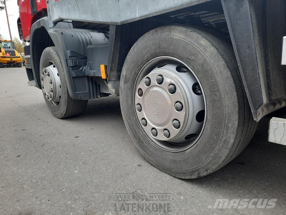 Scania P380 8x2 koneenkuljetusauto Platós / Ponyvás teherautók