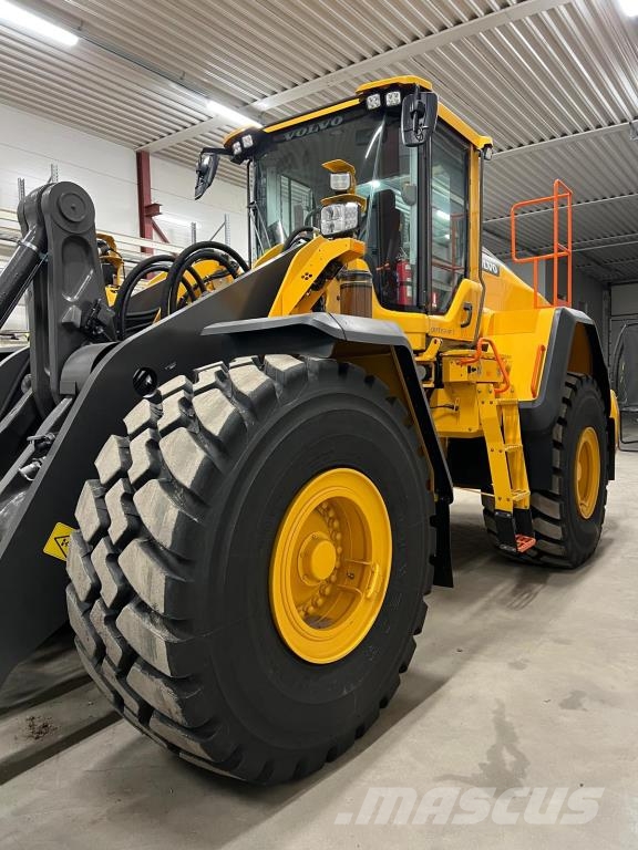 Volvo L180K Gumikerekes homlokrakodók