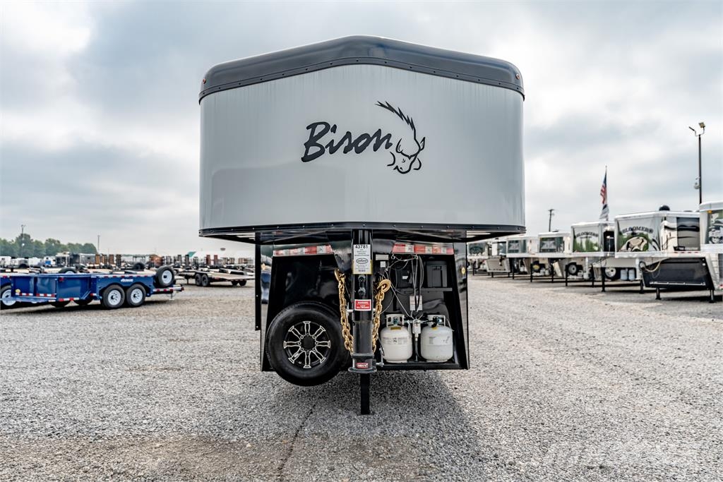 Bison COACH 71016THS Animal transport semi-trailers
