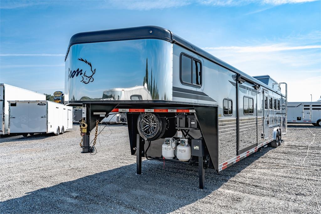 Bison COACH RG8413BS Animal transport semi-trailers