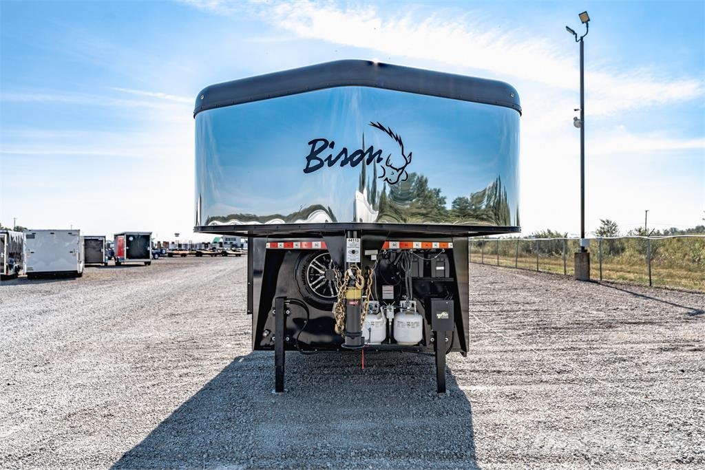 Bison COACH RG8413BS Animal transport semi-trailers