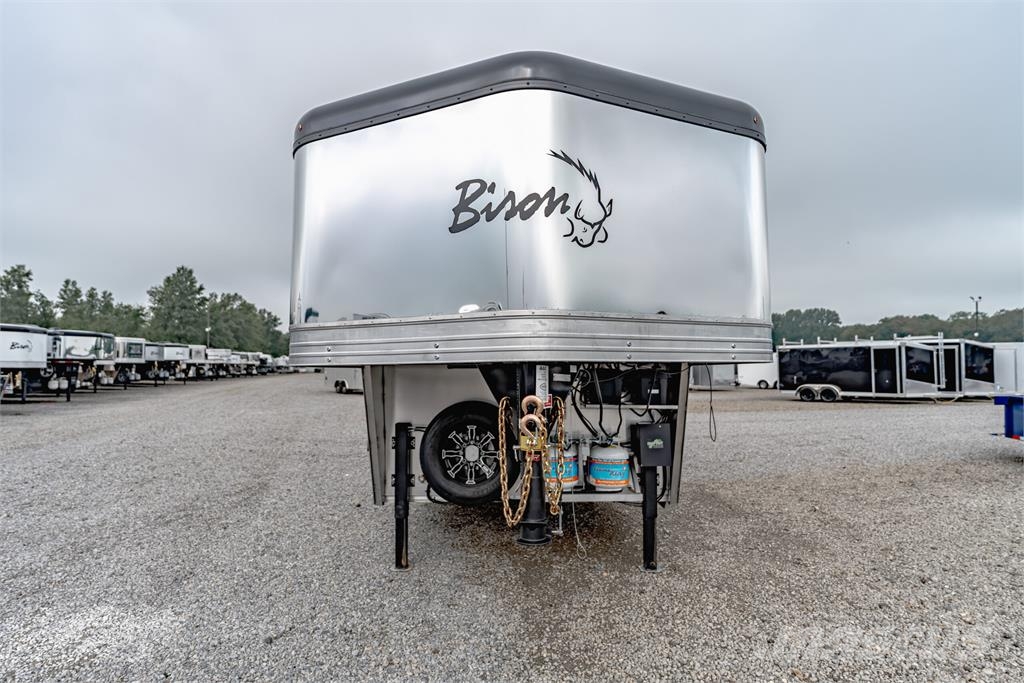 Bison COACH SV8313BS Dzīvnieku transportēšanas piekabes