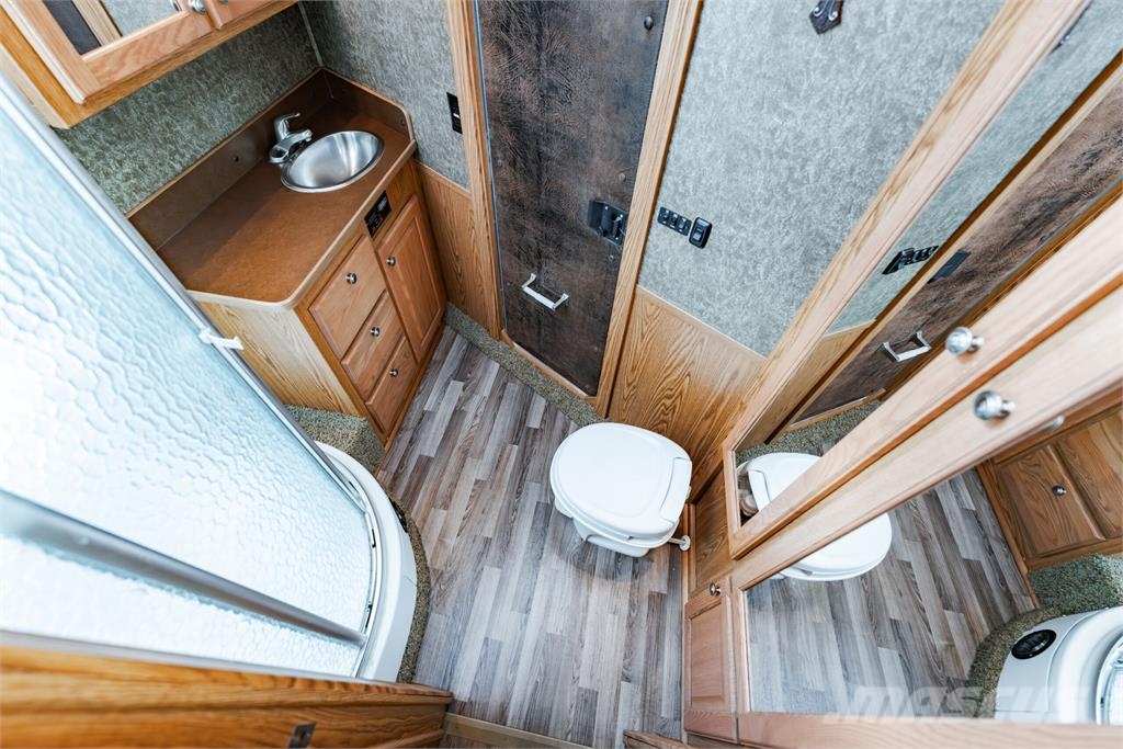 Blue RIBBON BRXT414LQ-SL Livestock transport