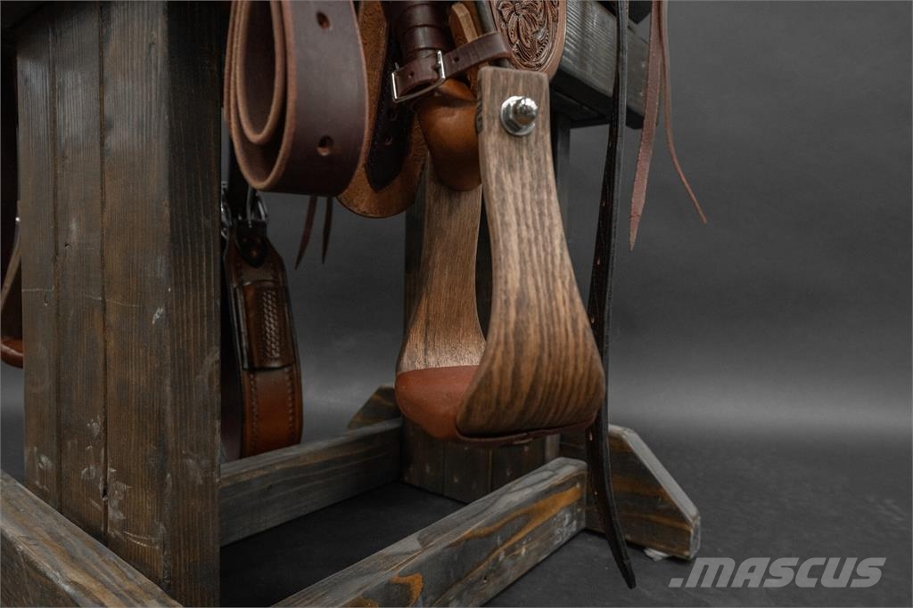 BOBS CUSTOM SADDLES REINING SADDLE 16.5IN 其他組件