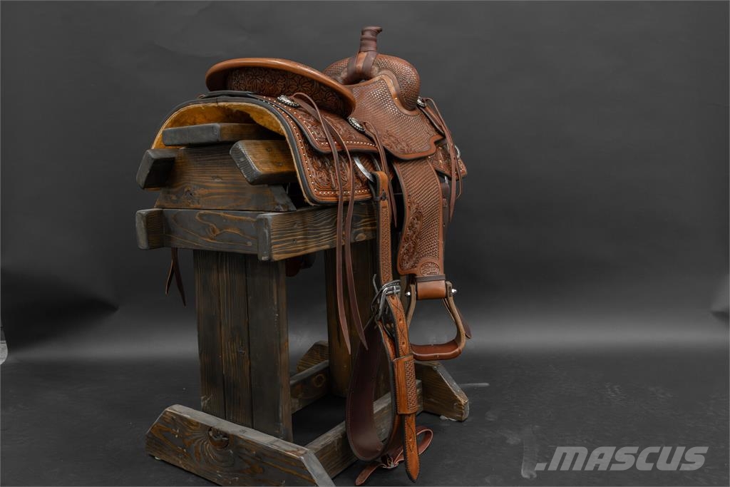 BOBS CUSTOM SADDLES REINING SADDLE 16.5IN 其他組件