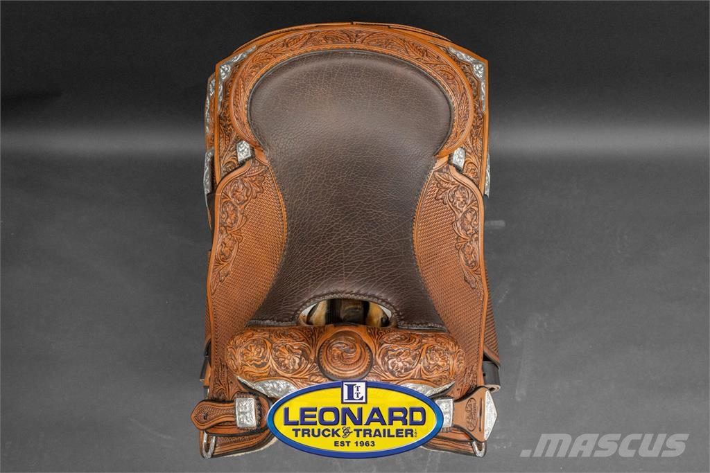 BOBS CUSTOM SADDLES REINING SADDLE 16.5IN 其他組件