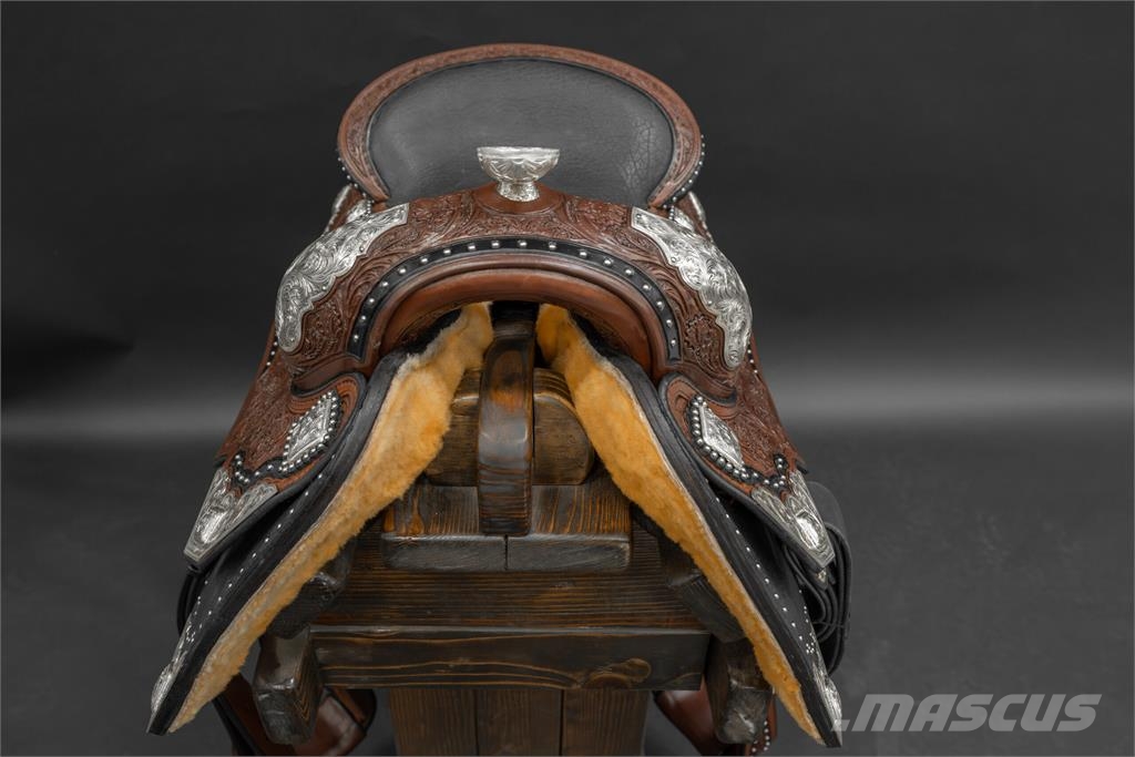 BOBS CUSTOM SADDLES SILVER SHOW SADDLE 16IN 其他組件