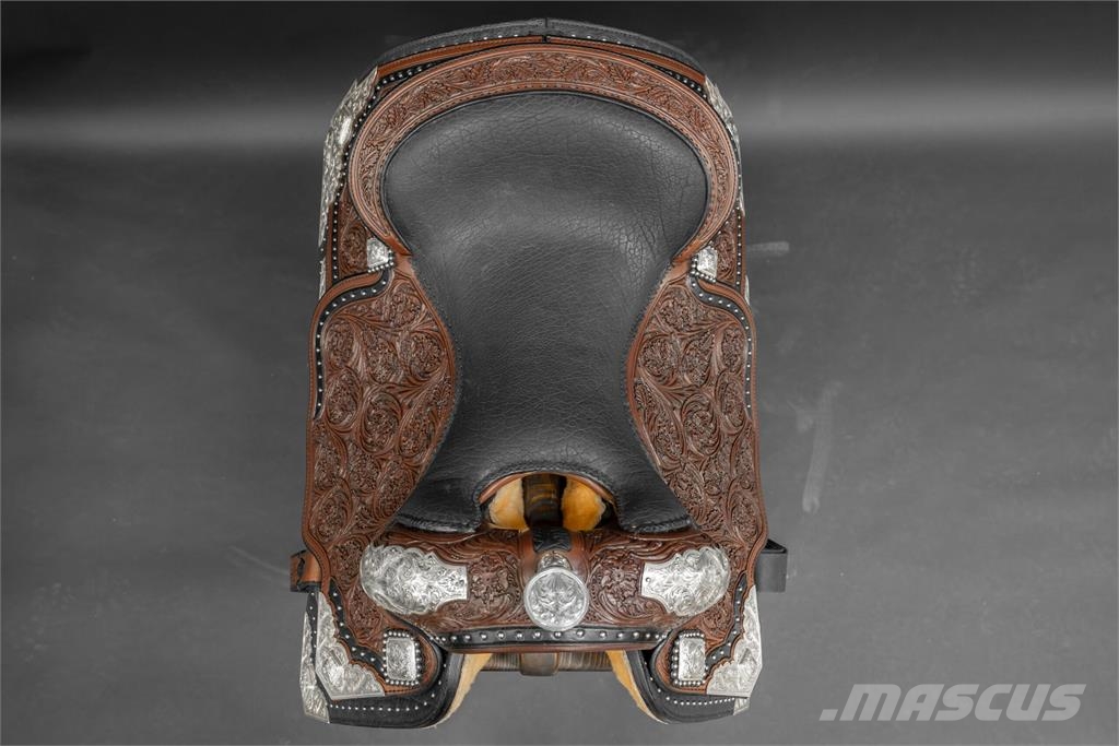 BOBS CUSTOM SADDLES SILVER SHOW SADDLE 16IN 其他組件