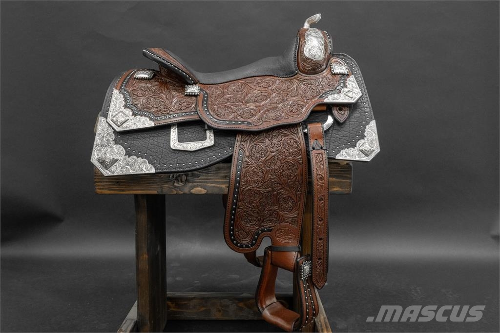 BOBS CUSTOM SADDLES SILVER SHOW SADDLE 16IN 其他組件