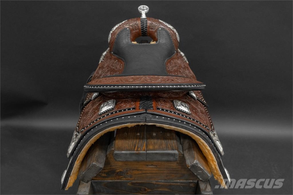 BOBS CUSTOM SADDLES SILVER SHOW SADDLE 16IN 其他組件