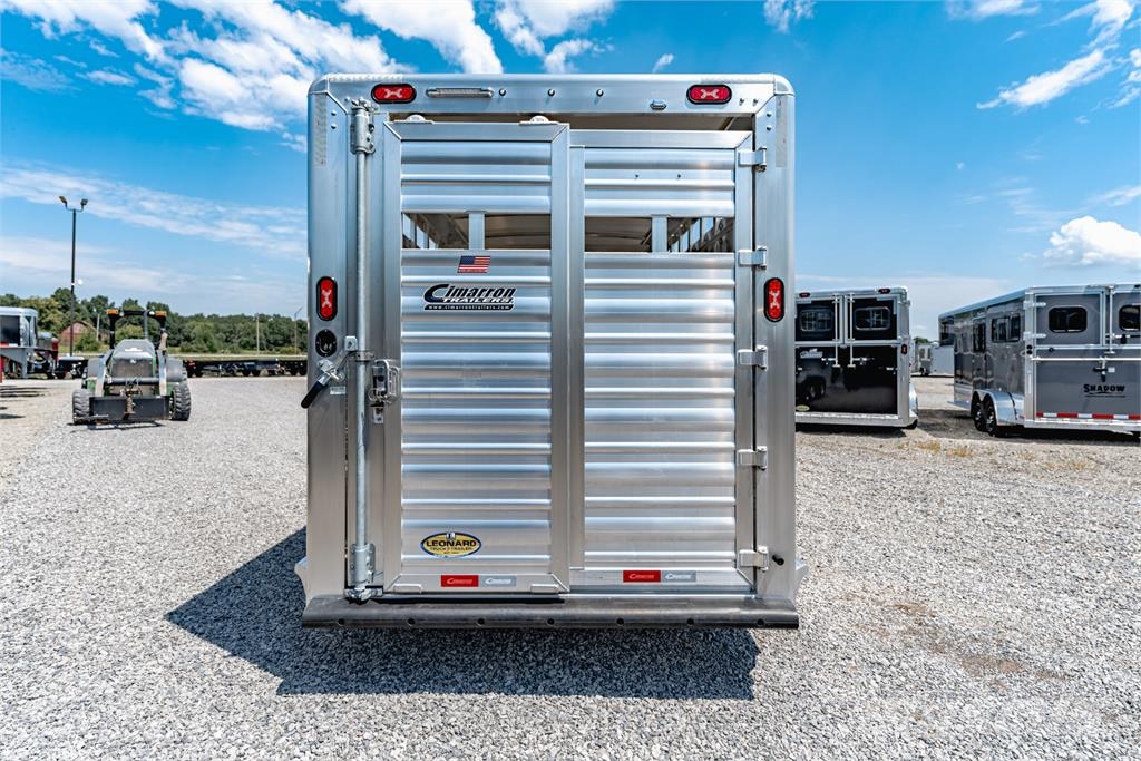 Cimarron TRAILERS LS20G Трейлери для транспортування тварин