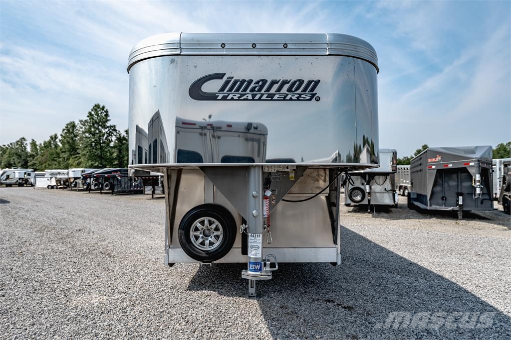 Cimarron TRAILERS LS24G Трейлери для транспортування тварин