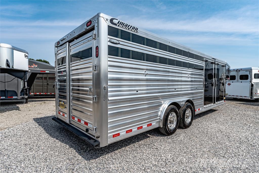 Cimarron TRAILERS LS24G Трейлери для транспортування тварин