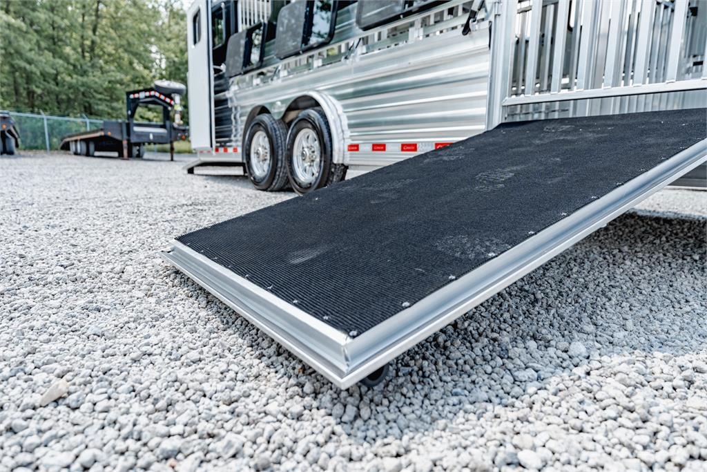 Cimarron TRAILERS SS10GLX Veetransport aanhanger