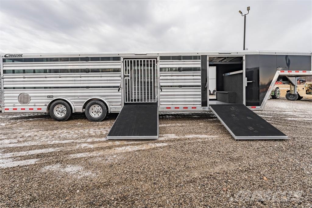 Cimarron TRAILERS SW30G SIG مقطورات نقل الحيوانات