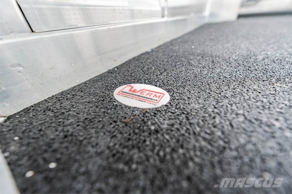 Cimarron TRAILERS SW30G SIG مقطورات نقل الحيوانات