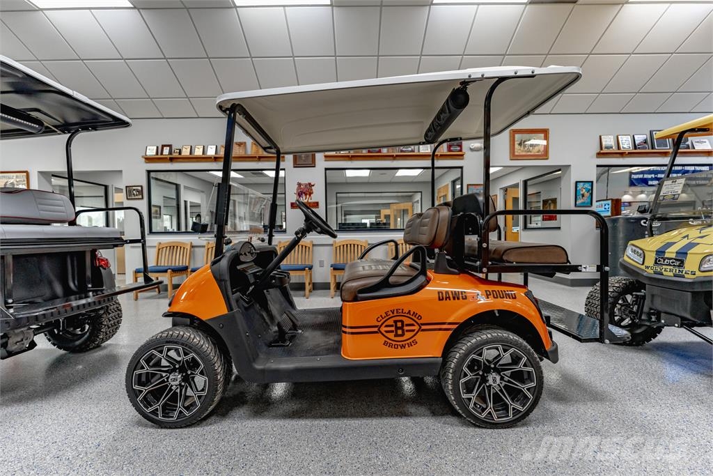 E-Z-GO RXV-ELITE عربات الجولف