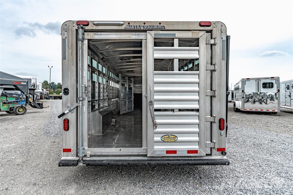 Elite TRAILER MFG 28 Dzīvnieku transportēšanas piekabes